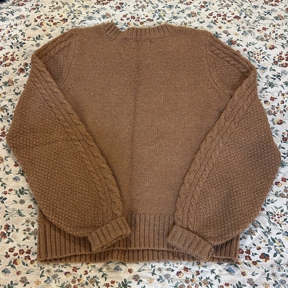 Abercrombie & Fitch Knit Sweater - Picture 4 of 4